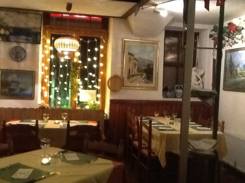 Guest House Pizzeria Pazza Da Gianni Stein Am Rhein Oda fotoğraf